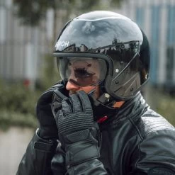 Airoh J110 Plain Helmet – Glitter Black 33 Airoh J110 Plain Helmet – Glitter Black -Motorcycle Riding Equipment Airoh J110 Plain Motorcycle Helmet Glitter Black Lifestyle 9