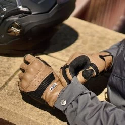 LS2 Duster Gloves – Tobacco/Black -Motorcycle Riding Equipment LS2 Duster Motorcycle Gloves Tobacco Black Lifestyle 2