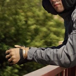 LS2 Duster Gloves – Tobacco/Black -Motorcycle Riding Equipment LS2 Duster Motorcycle Gloves Tobacco Black Lifestyle 6