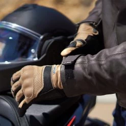 LS2 Duster Gloves – Tobacco/Black -Motorcycle Riding Equipment LS2 Duster Motorcycle Gloves Tobacco Black Lifestyle 8