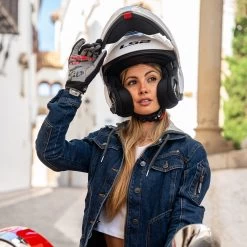 LS2 FF908 Strobe II Plain Helmet – White -Motorcycle Riding Equipment LS2 FF908 Strobe II Plain Motorcycle Helmet White Lifestyle 7