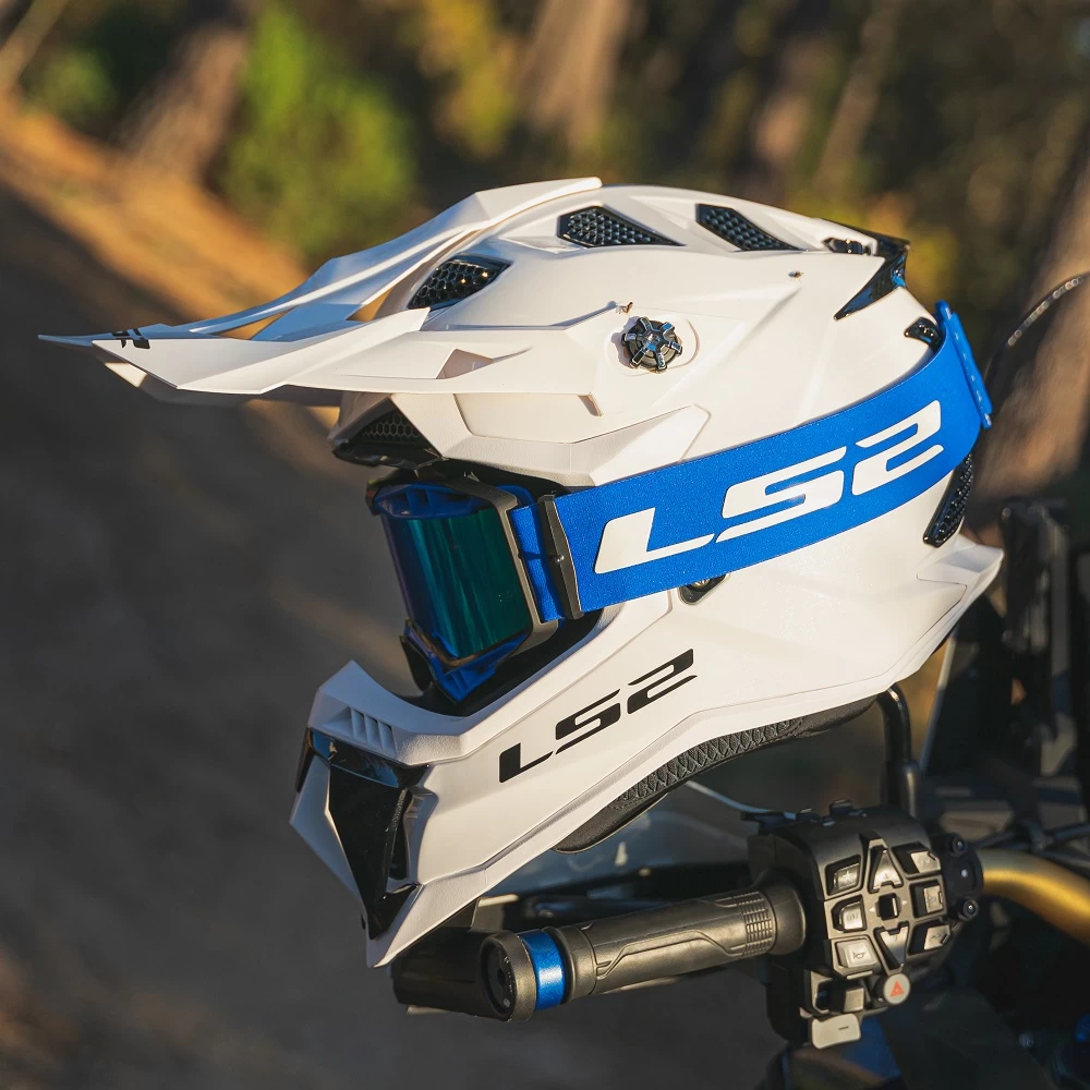LS2 MX700 Subverter Evo II Plain Helmet – White 12 LS2 MX700 Subverter Evo II Plain Helmet – White - Image 10
