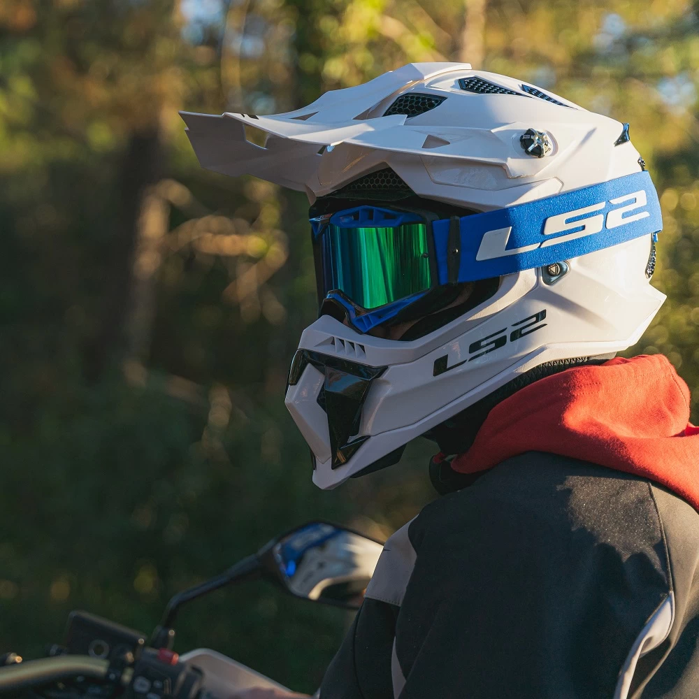 LS2 MX700 Subverter Evo II Plain Helmet – White 15 LS2 MX700 Subverter Evo II Plain Helmet – White - Image 13