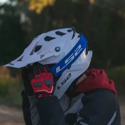 LS2 MX700 Subverter Evo II Plain Helmet – White 34 LS2 MX700 Subverter Evo II Plain Helmet – White -Motorcycle Riding Equipment LS2 MX700 Subverter Evo Plain Motocross Helmet White 6