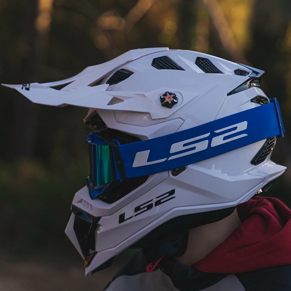 LS2 MX700 Subverter Evo II Plain Helmet – White 17 LS2 MX700 Subverter Evo II Plain Helmet – White - Image 15