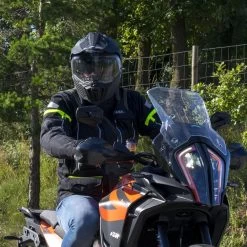 LS2 MX701 Explorer Carbon Plain Helmet -Motorcycle Riding Equipment LS2 MX701 Explorer Carbon Plain Motorcycle Helmet Lifestyle 4