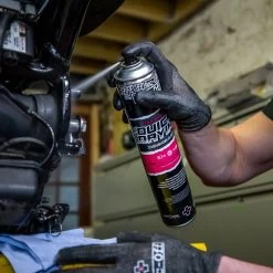 Muc-Off High Pressure Quick Drying Degreaser -Motorcycle Riding Equipment Muc Off High Pressure Quick Drying Degreaser M20403 Lifestyle 1