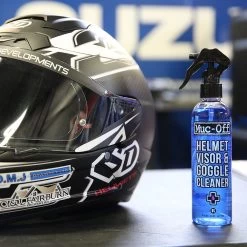 Muc-Off Helmet & Visor Cleaner 250ml -Motorcycle Riding Equipment Muc Off Motorcycle Helmet Visor Clearner 250 ml M219 Lifestyle 1