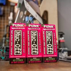 Muc-Off Punk Powder Cleaner 11 Muc-Off Punk Powder Cleaner -Motorcycle Riding Equipment Muc Off Punk Powder Motorcycle Cleaner 20561 Lifestyle 1