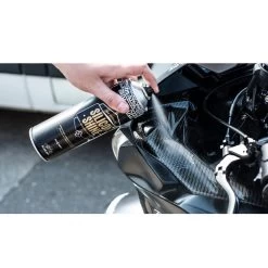Muc-Off Silicone Shine -Motorcycle Riding Equipment Muc Off Silicon Shine M626 Lifestyle 3