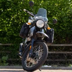 Oxford Aqua C7 Crash Bar Bag – Black -Motorcycle Riding Equipment Oxford Aqua C7 Motorcycle Crash Bar Bag OL457 Lifestyle 3