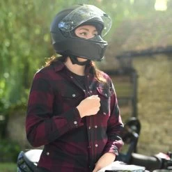 Oxford Kickback 2.0 Women’s Shirt – Red -Motorcycle Riding Equipment Oxford Kickback 2.0 Ladies Motorcycle Shirt Red Lifestyle 1