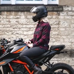 Oxford Kickback 2.0 Women’s Shirt – Red -Motorcycle Riding Equipment Oxford Kickback 2.0 Ladies Motorcycle Shirt Red Lifestyle 3