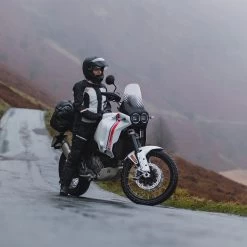 Oxford Mondial 2.0 Women’s Trousers – Stealth Black -Motorcycle Riding Equipment Oxford Mondial 2.0 Ladies Motorcycle Trousers Stealth Black Lifestyle 3