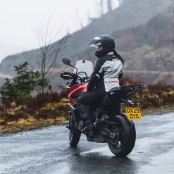 Oxford Mondial 2.0 Women’s Trousers – Stealth Black -Motorcycle Riding Equipment Oxford Mondial 2.0 Ladies Motorcycle Trousers Stealth Black Lifestyle 4