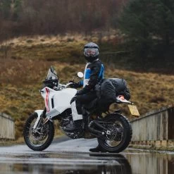 Oxford Mondial 2.0 Trousers – Grey/Blue/Red -Motorcycle Riding Equipment Oxford Mondial 2.0 Motorcycle Trousers Blue Red Lifestyle 2