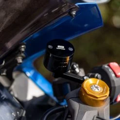 Oxford Front Brake Fluid Reservoir 15 Oxford Front Brake Fluid Reservoir -Motorcycle Riding Equipment Oxford Motorcycle Front Brake Fluid Reservoir Shroud OX783 Lifestyle 1