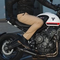 Oxford Original Approved Chino Trousers – Sand -Motorcycle Riding Equipment Oxford Original Approved AA Motorcycle Chino Trousers Sand Lifestyle 2