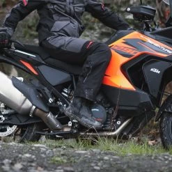 Oxford Rockland Trousers – Charcoal/Black/Red -Motorcycle Riding Equipment Oxford Rockdale Motorcycle Trousers Charcoal Lifestyle 2