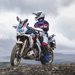 Oxford Rockland Jacket – Arctic/Black/Red -Motorcycle Riding Equipment Oxford Rockland Motorcycle Jacket Arctic Lifestyle 2