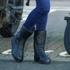 Oxford Tracker 2.0 Women’s Boots – Black -Motorcycle Riding Equipment Oxford Tracker 2.0 Ladies Motorcycle Boots Lifestyle 1