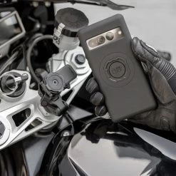 Quad Lock Motorcycle Phone Vibration Dampener -Motorcycle Riding Equipment Quad Lock Motorcycle Phone Vibration Dampener 560048 Lifestyle 5