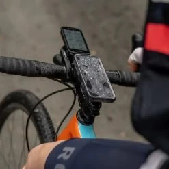 Quad Lock IPhone Waterproof Poncho -Motorcycle Riding Equipment Quad Lock Motorcycle iPhone Waterproof Poncho Lifestyle 6