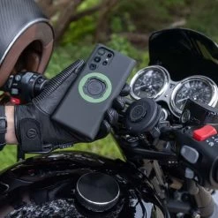 Quad Lock Samsung Galaxy S23+ Phone Case -Motorcycle Riding Equipment Quad Lock Samsung Galaxy Motorcycle Phone Case Lifestyle 8 1