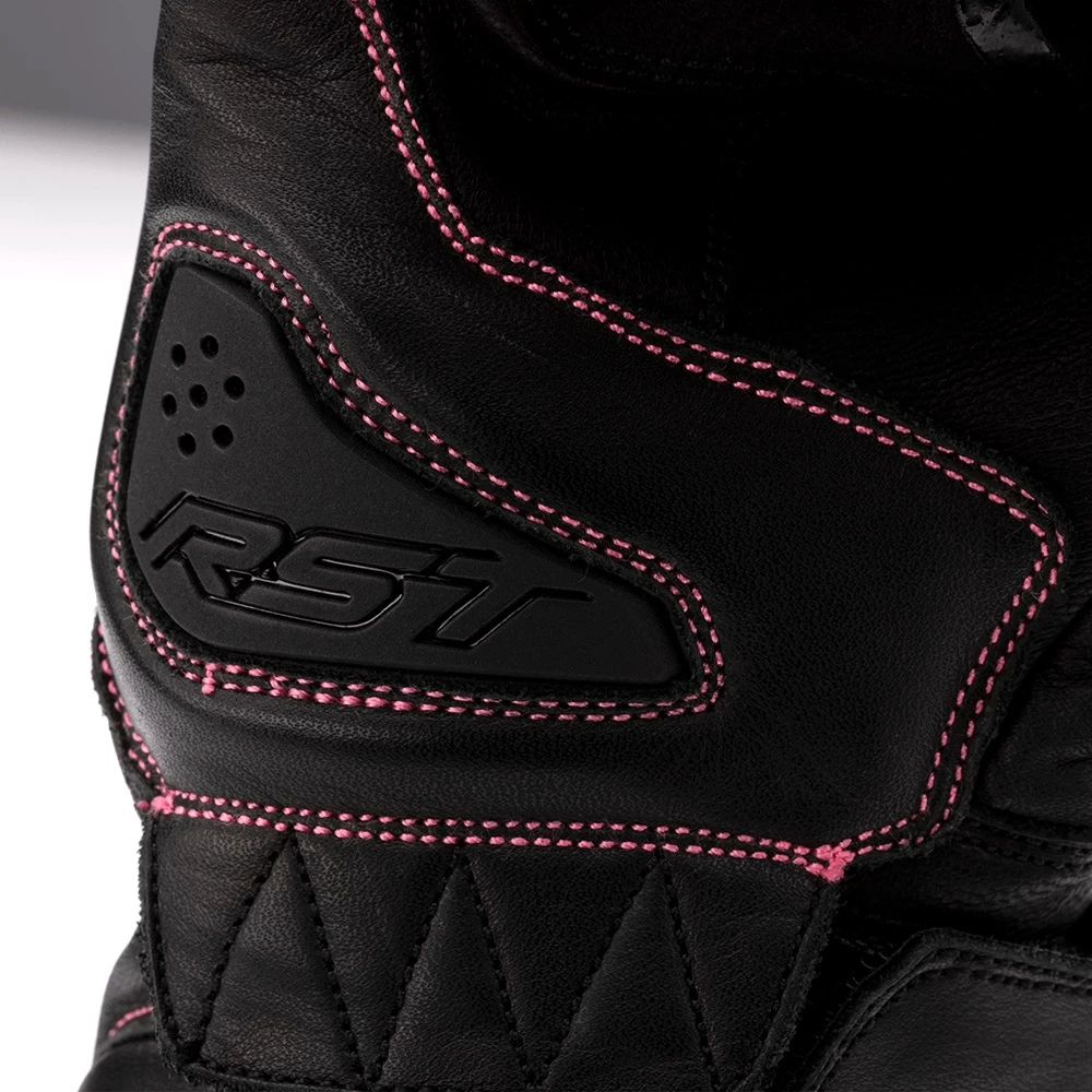 RST S1 Women’s Gloves – Black/Neon Pink 6 RST S1 Women’s Gloves – Black/Neon Pink - Image 4