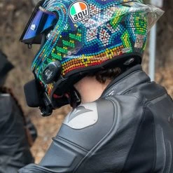 Sena 5R LITE Bluetooth Intercom System -Motorcycle Riding Equipment Sena 5R Lite Motorcycle Bluetooth Intercom Kit 823051 Lifestyle 4