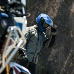 Shoei GT-Air 3 Discipline Helmet – TC2 -Motorcycle Riding Equipment Shoei GT Air 3 Motorcycle Helmet Lifestyle 9