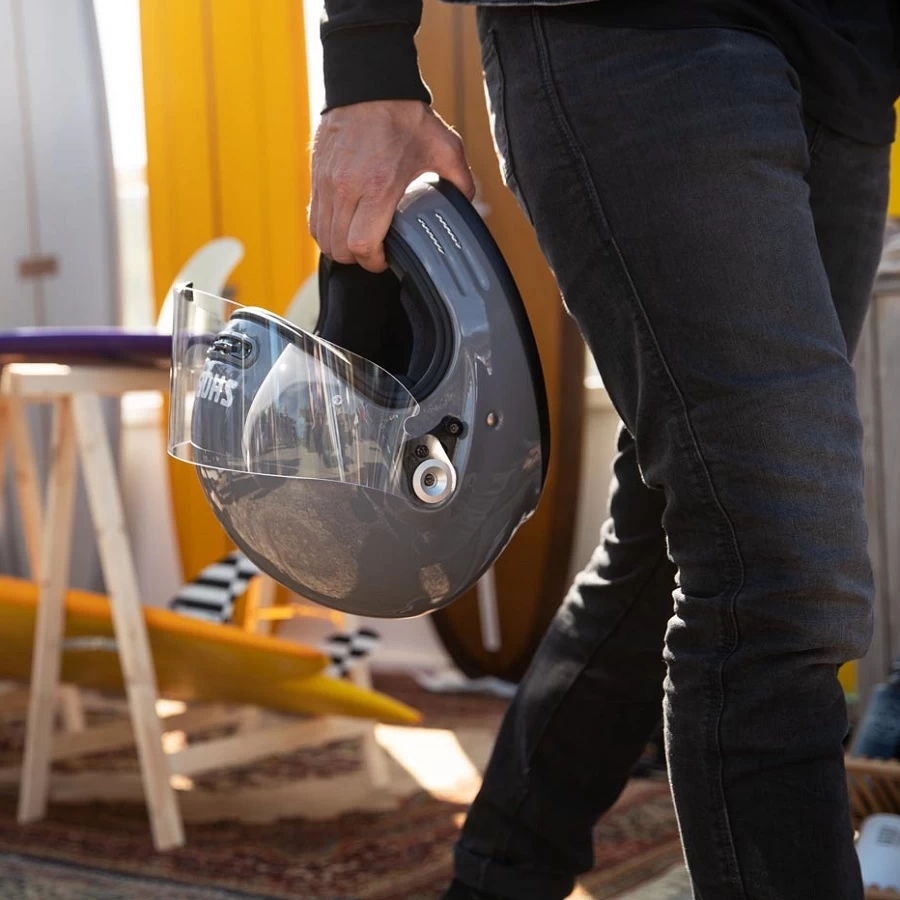 Shoei Glamster 06 Plain Helmet – Off White 8 Shoei Glamster 06 Plain Helmet – Off White - Image 6