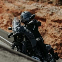 Shoei Neotec 3 Grasp Helmet – TC10 -Motorcycle Riding Equipment Shoei Neotec 3 Motorcycle Helmet Lifestyle 4 3