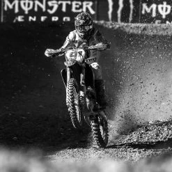 Shoei VFX-WR 06 Plain Helmet – White -Motorcycle Riding Equipment Shoei VFX WR 06 Motocross Helmet Lifestyle 3 1