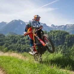 Shoei VFX-WR 06 Jammer Helmet – TC8 -Motorcycle Riding Equipment Shoei VFX WR 06 Motocross Helmet Lifestyle 6 2