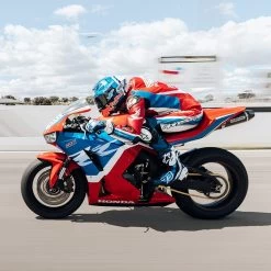 Shoei X-SPR Pro Plain Helmet – White -Motorcycle Riding Equipment Shoei X SPR Pro Motorcycle Helmet Lifestyle 1